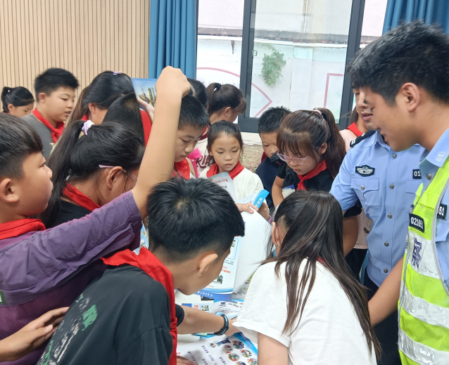 同向发力条块结合标本兼治推动村庄学生出行安全问题整治 同向发力条块结合标本兼治推动村庄学生出行安全问题整治